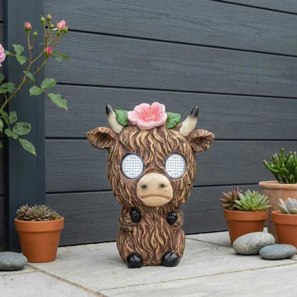 Garden Greatness Solar Floral Highland Cow Moving Eyes