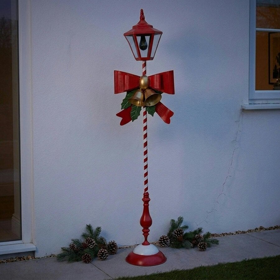 Garden Greatness Classic Christmas Light-Up Lamp Post