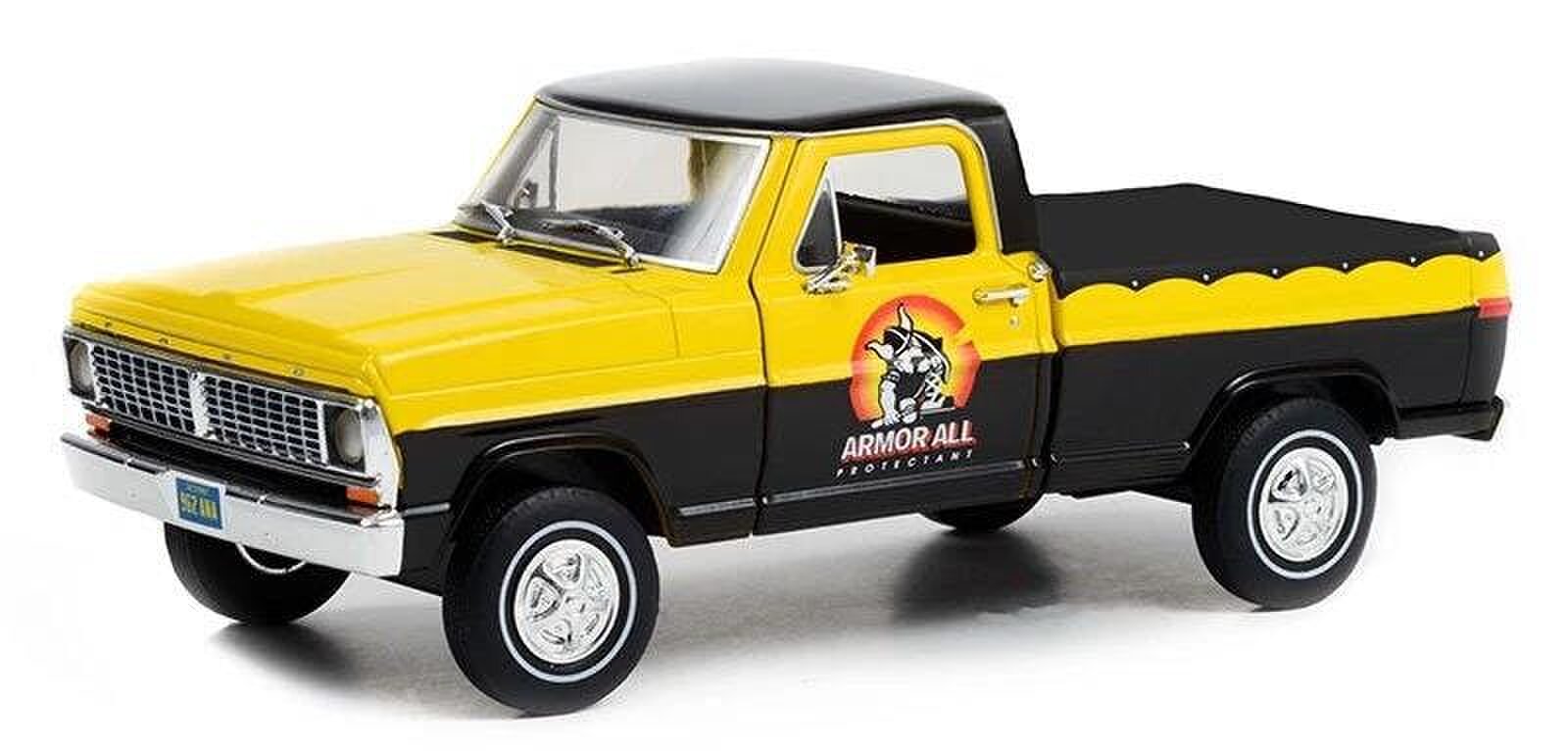 MCSlots 1970 Ford F-100 With Bed Cover Armor All 1:24 Scale Greenlight 85063