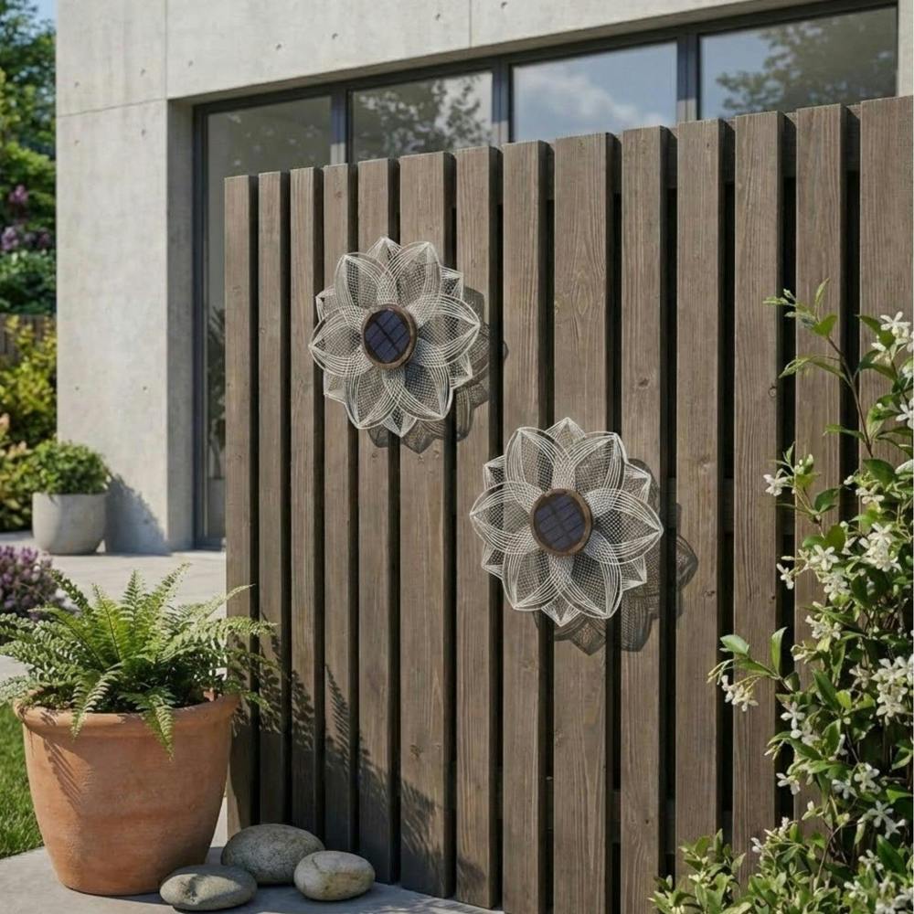 Garden Greatness Duo Bloom Solar Light Fence Wall Art Set