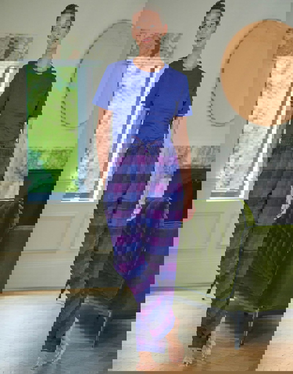 W_PJ_Trousers_Berwick_Check_Medium_Fit_Tee_Blue_1_1.mp4
