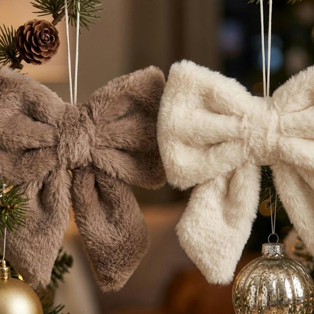 Garden Greatness 2 Pack Faux Fur Decorative Bow Hangers