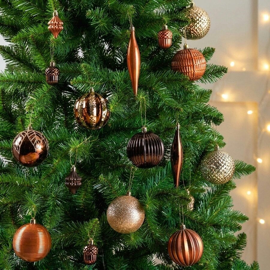 Garden Greatness Mixed Christmas Bauble Set 64 Pack - Green