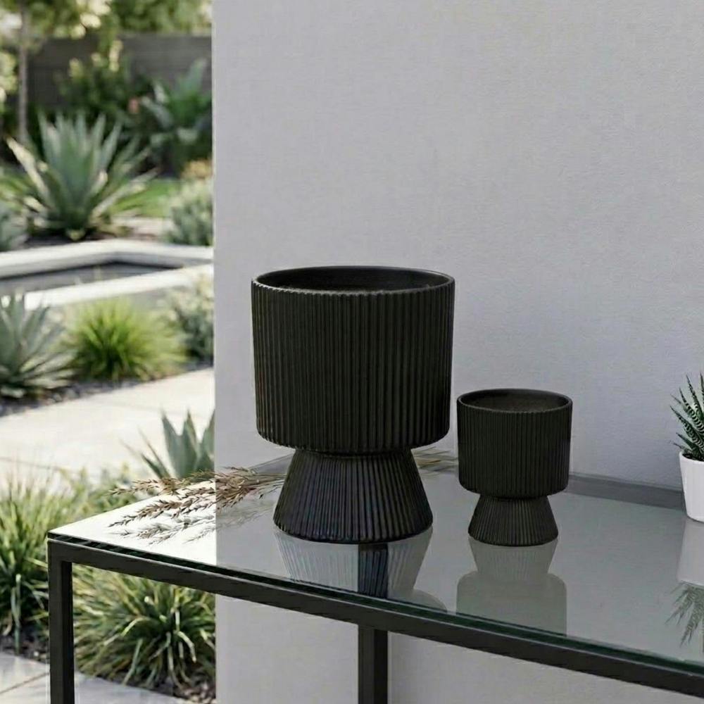 Garden Greatness Duo Hortus Oslo Urban Ribbed Planter Pot
