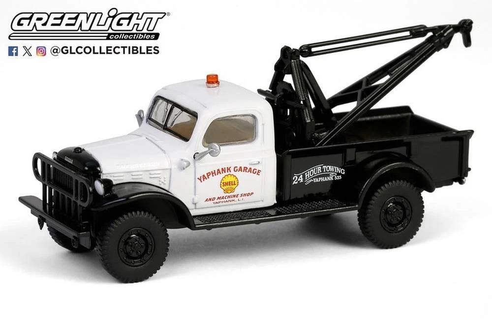 MCSlots 1945 Dodge Power Wagon Wrecker Shell Oil 1:64 Scale Greenlight 41170A