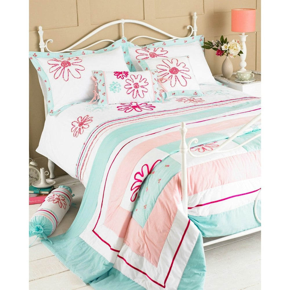 Riva Home Harriet Bedspread - Duck Egg/Pink