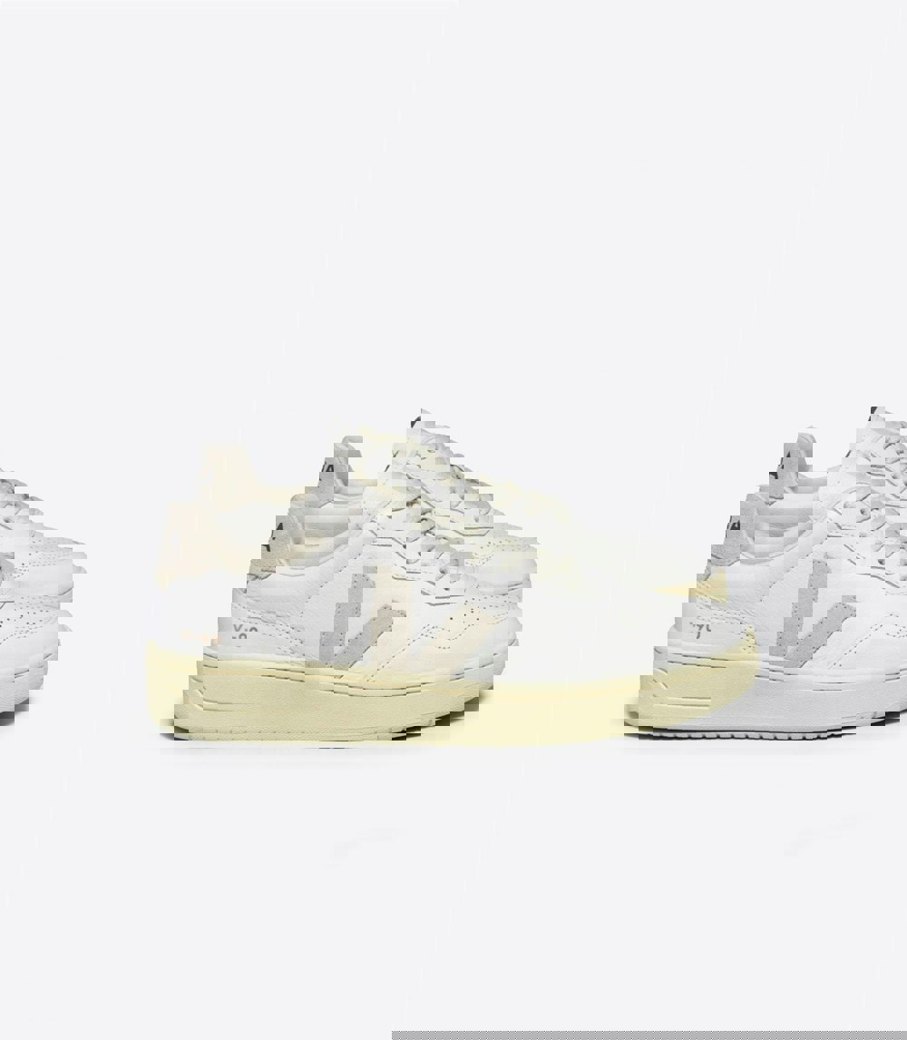 Veja VD2003655A Women's V-90 White/Natural