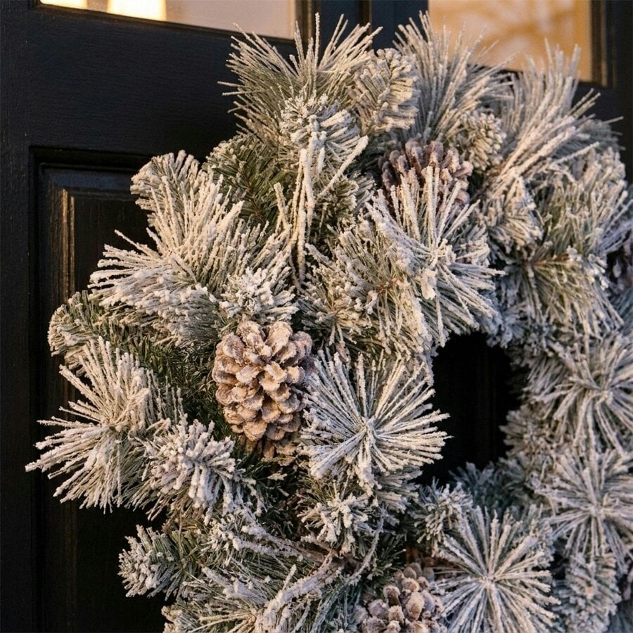 Garden Greatness Traditional Frosted Pine Cone Wreath