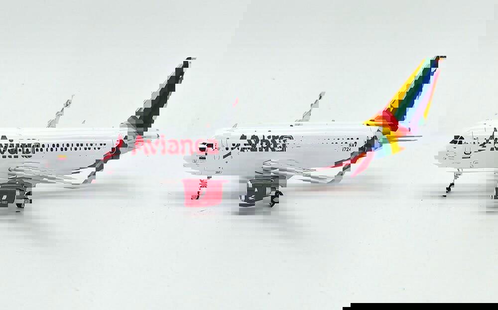 InFlight200 Avianca Rainbow A320 N724AV With Stand 1:200 Scale Inflight200 IF320AV1223
