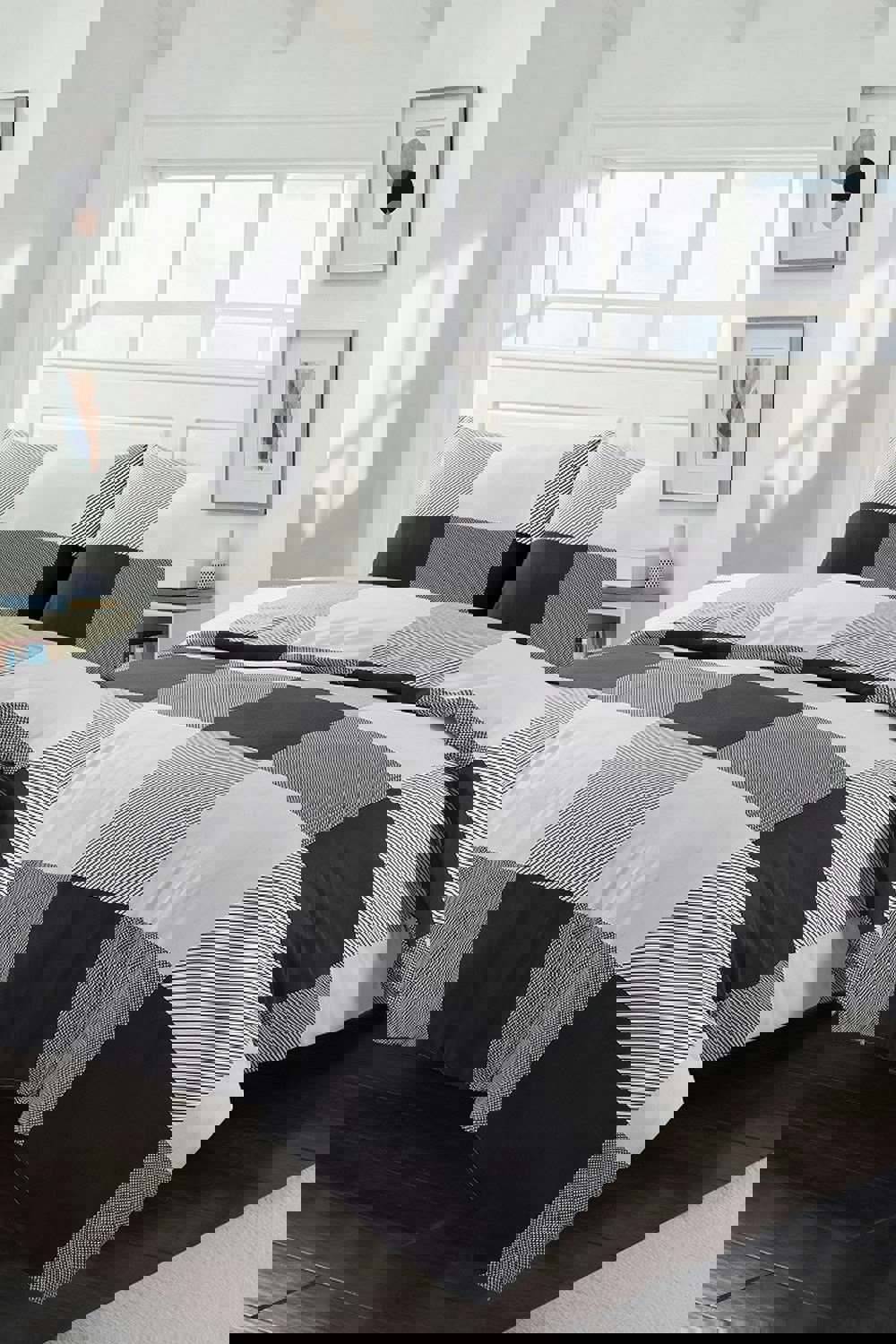 HomeSpace Direct Chequered Check Mono Duvet Cover Set