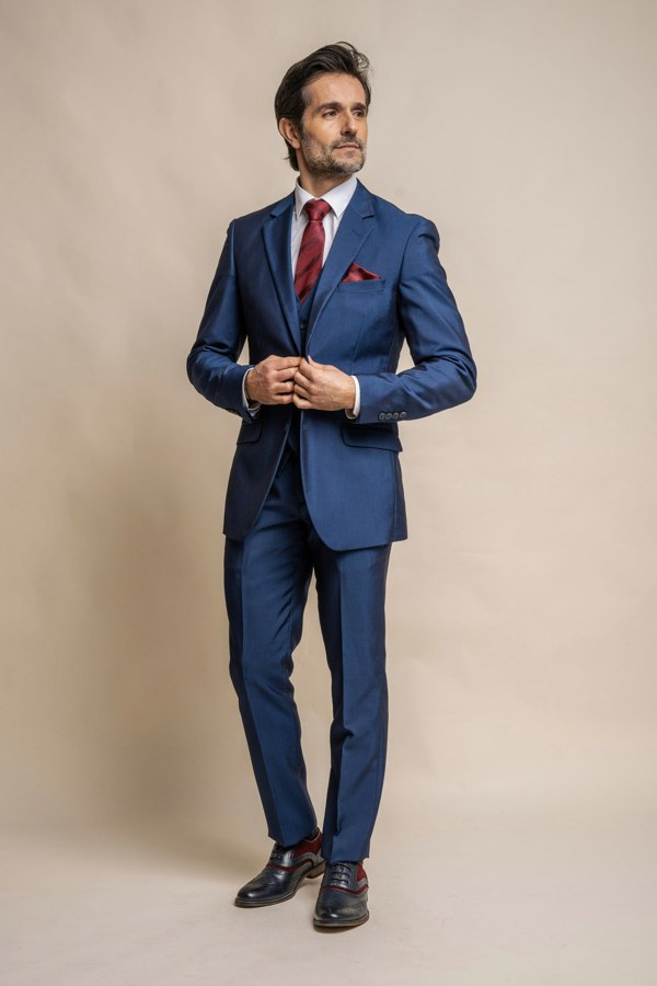 House of Cavani Ford Regular Three Piece Suit - Blue