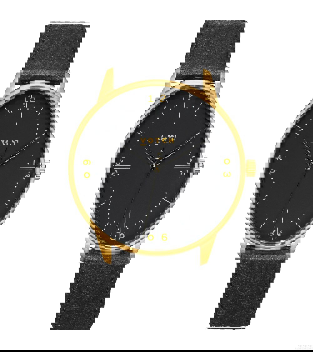 Votch Gold & Piñatex with Black Watch | Aalto