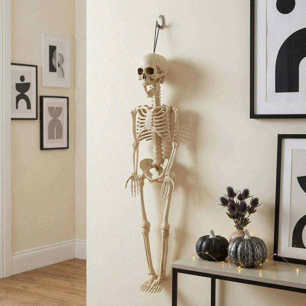 Garden Greatness Spine-Tingling Hanging Halloween Skeleton