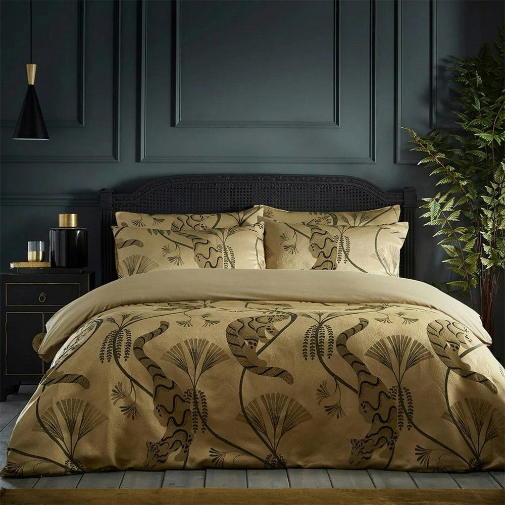 Paoletti Moondusk Exotic Jacquard Animals Duvet Cover Set - Gold