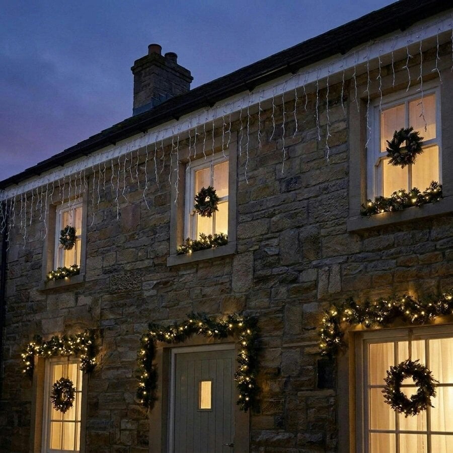 Garden Greatness Mains Operated 240 LED Gutter Icicle Lights