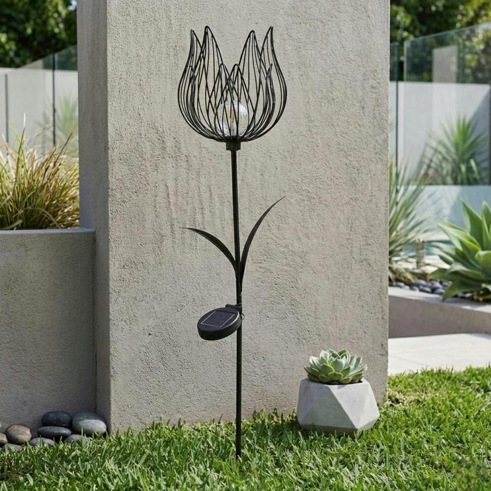 Garden Greatness Lunaria Floral Urban Solar Garden Stake Light