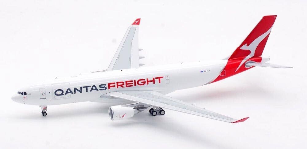 InFlight200 Qantas Freight A330-200 VH-EBE With Stand 1:200 Scale Inflight200 IF332QF0224