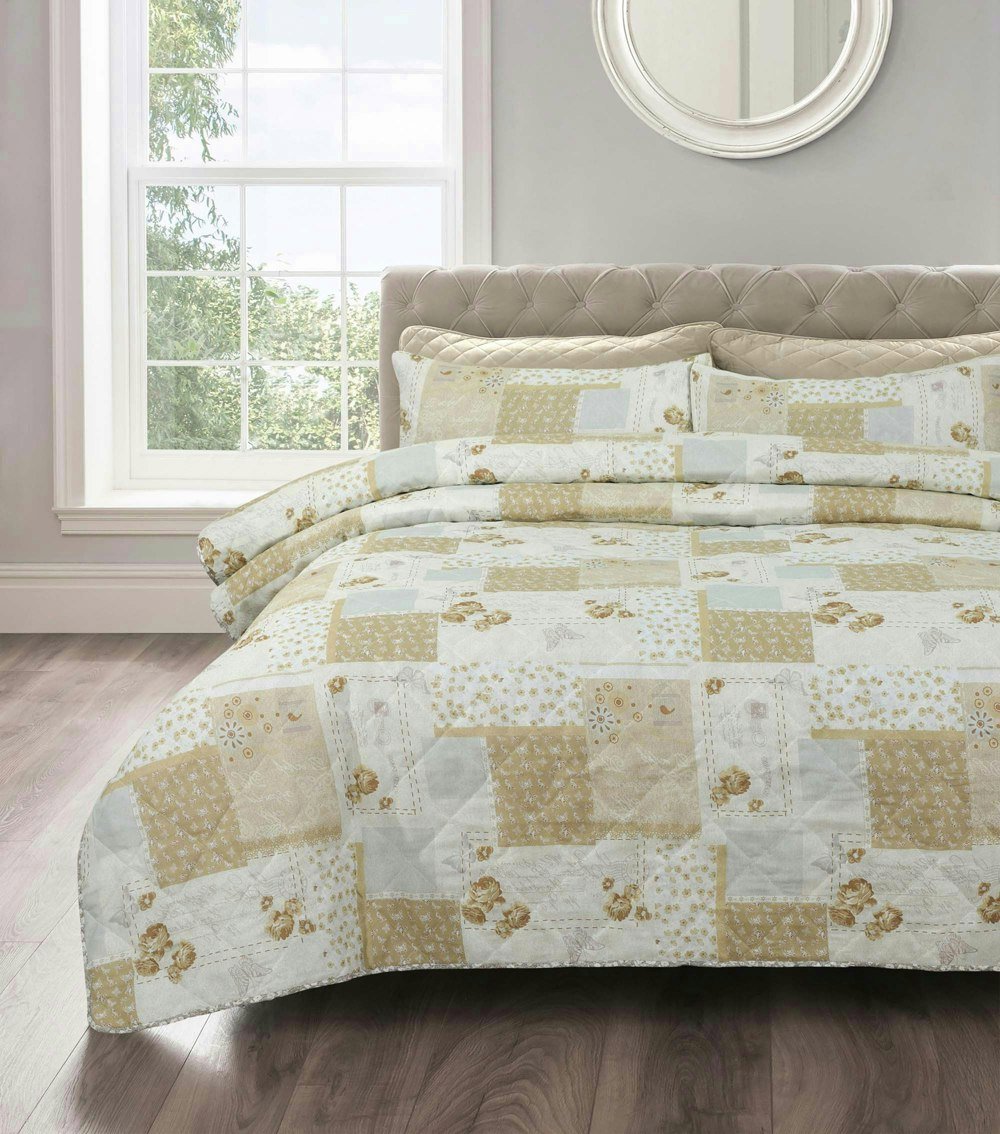 Velosso Maya Cotton Blend Quilted Bedspread Set