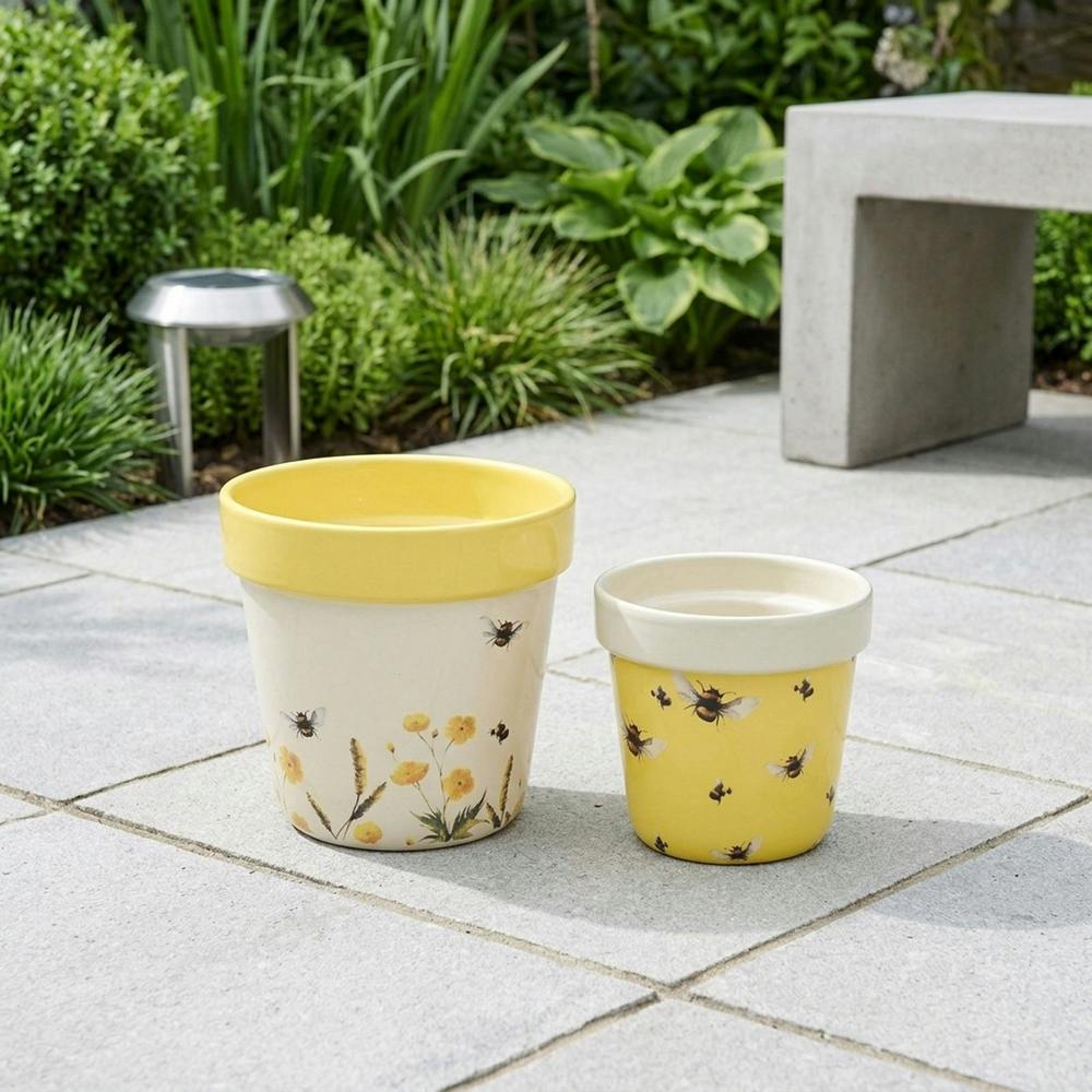 Garden Greatness Duo Welcome Bee Motif Planter Pot Set
