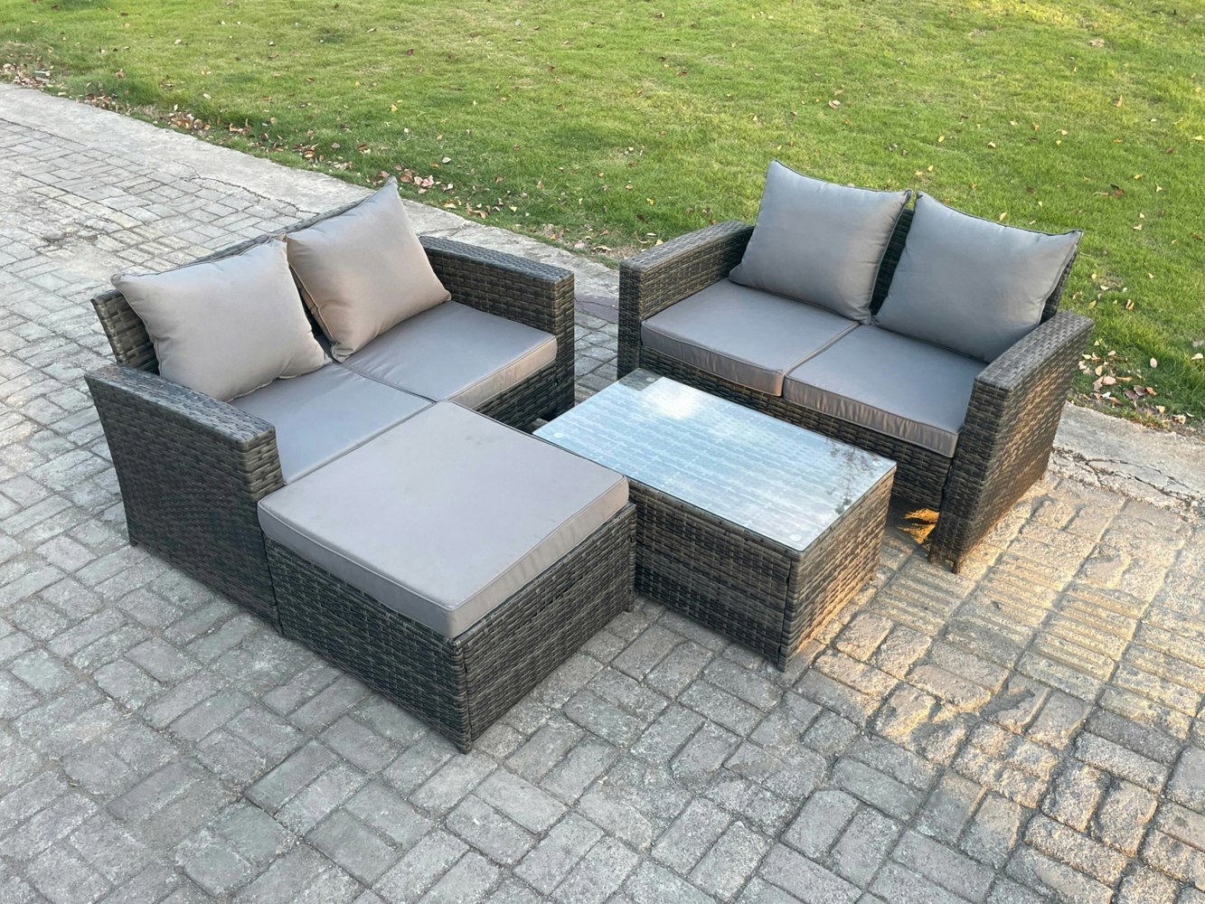 Fimous 5-Seater Dark Grey Rattan Outdoor Sofa Set | Rectangular Coffee Table, Double Sofa, Large Footstool