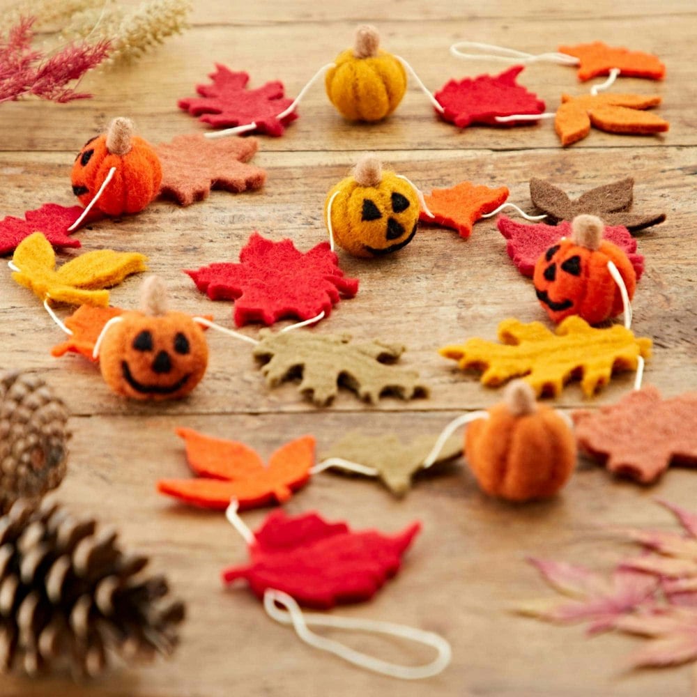 Paper High Felt Pumpkin and Leaves Autumn Garland