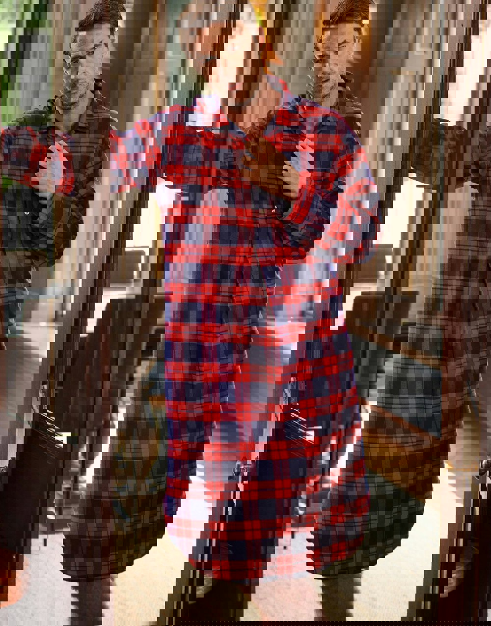 M_Nightshirt_Dumbarton_Tartan_1-1.mp4