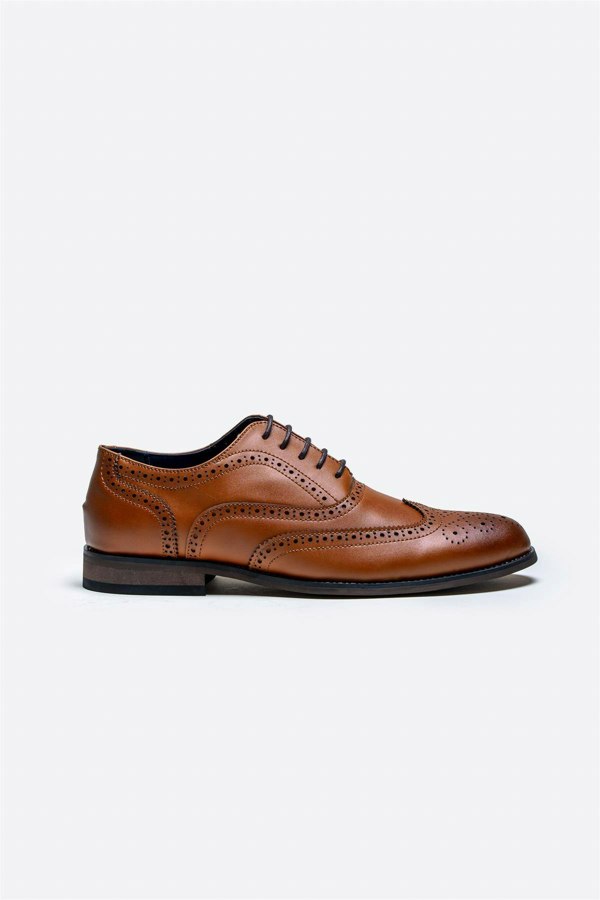 Clark tan shoe back