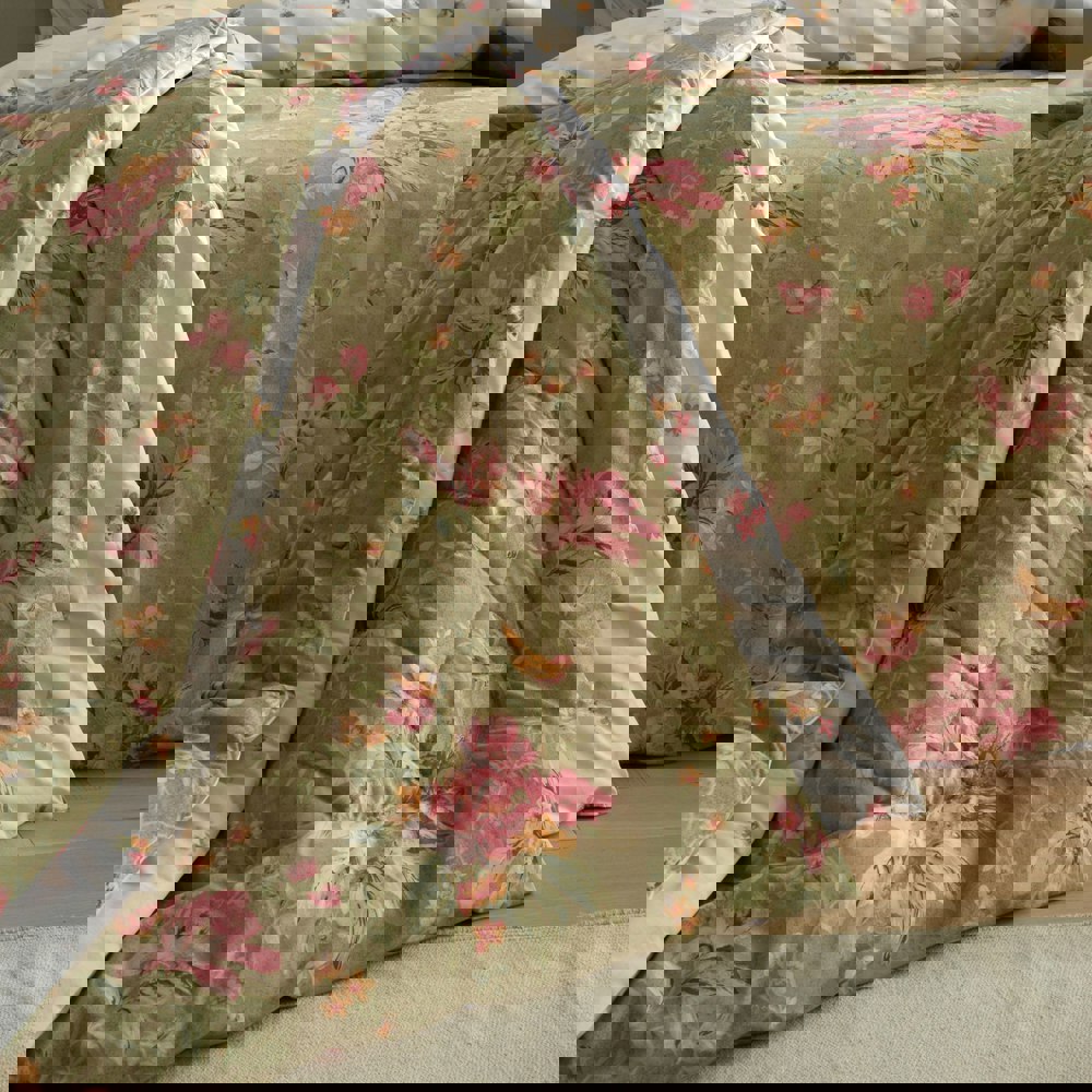Bridgerton by Catherine Lansfield 3.5 Tog Penelope Floral Reversible Eiderdown Bedspread