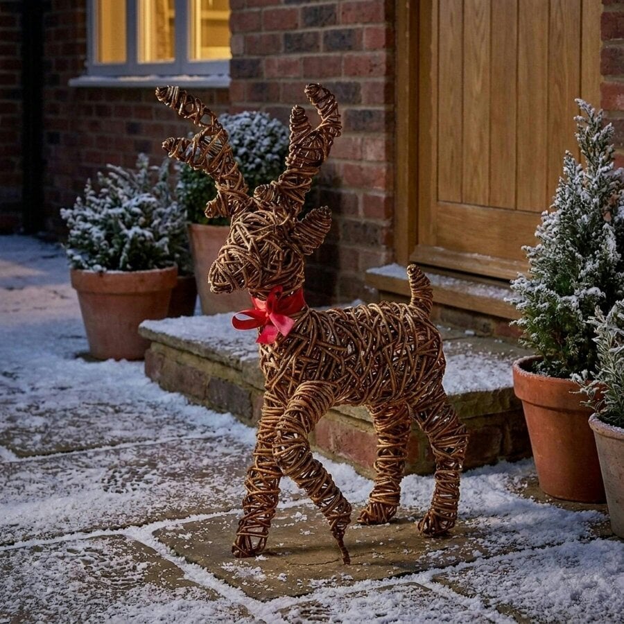Garden Greatness Outdoor Walking Reindeer Multi-Action Light