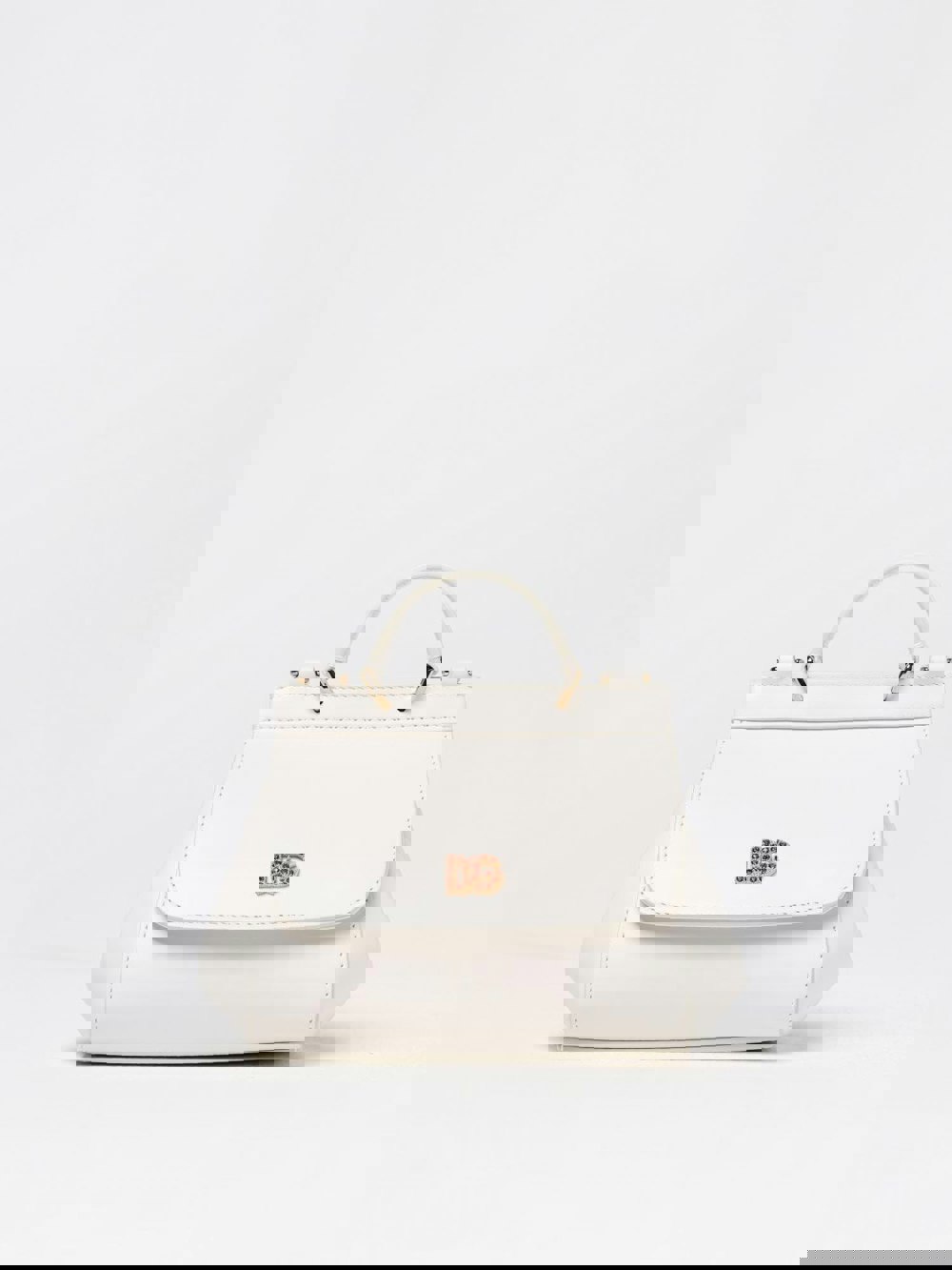 208058342.jpg