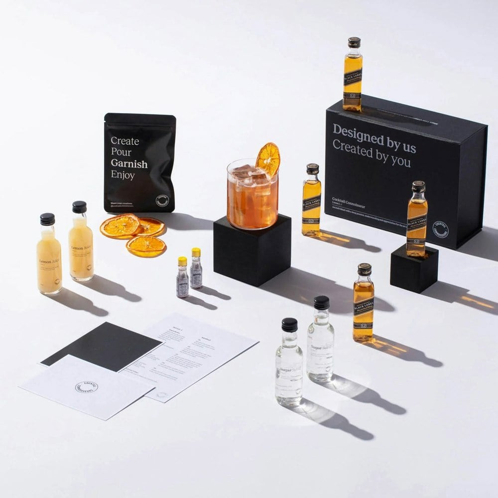 The Cocktail Connoisseurs Whisky Sour Cocktail Making Kit