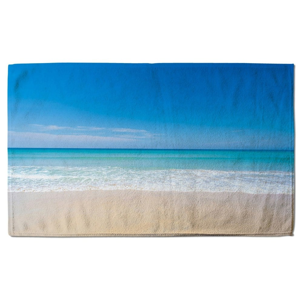 Benjamin Tate Design Nature landscape view of beautiful tropical beach and sea in sunny day (Bath Towel)