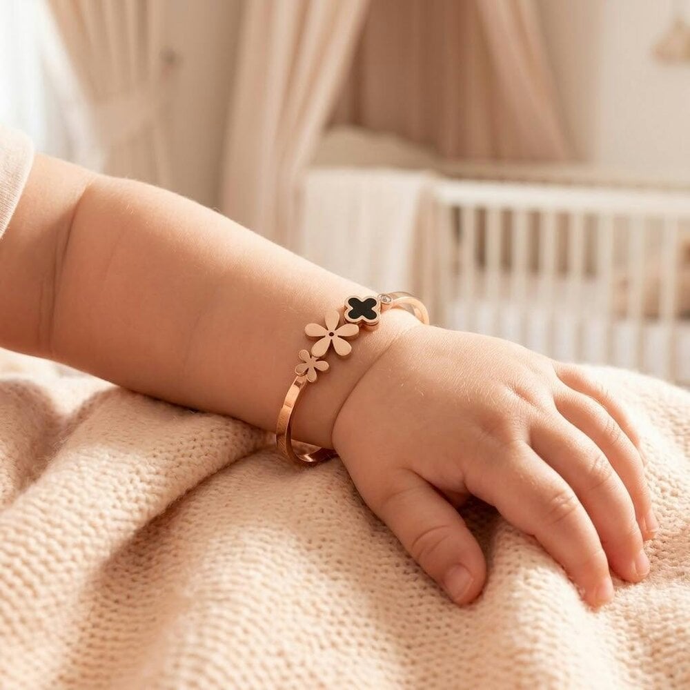 The Colourful Aura Kids Rose Gold Flower Clover Charm Non-Tarnish Bangle Bracelet