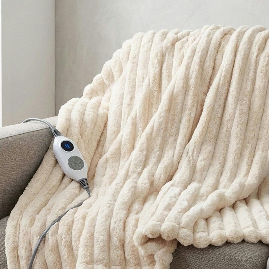 Garden Greatness Electric Heated Ribbed Plush Throw