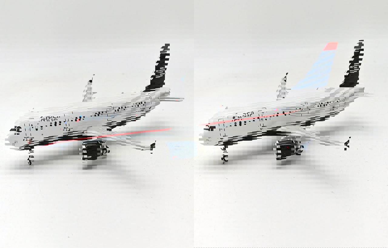InFlight200 American Airlines Airbus A321-231 N578UW With Stand And Collectors Coin 1:200 Scale Inflight200 IF321AA578