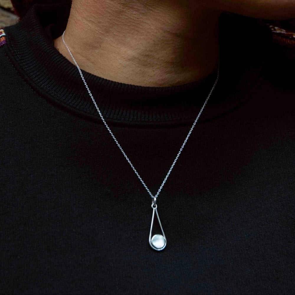 Handmade Stories Mother of pearl and silver 950 drop necklace