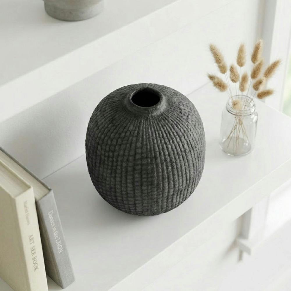Garden Greatness Small Scandi Dot Urban Vase