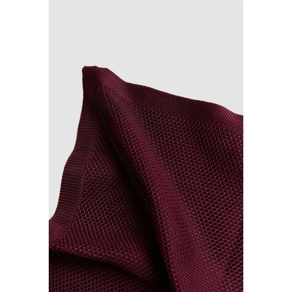 Antique Rogue Mulberry Knitted Pocket Square