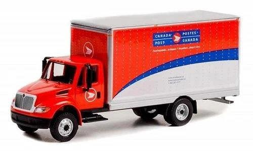 MCSlots 2013 International Durastar Box Van Canada Post 1:64 Scale Greenlight 33230B