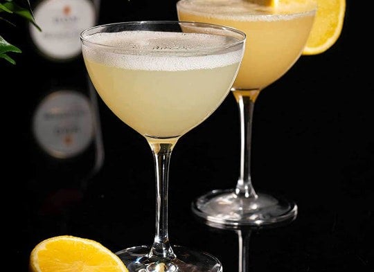 wonderful mini cocktail coupes