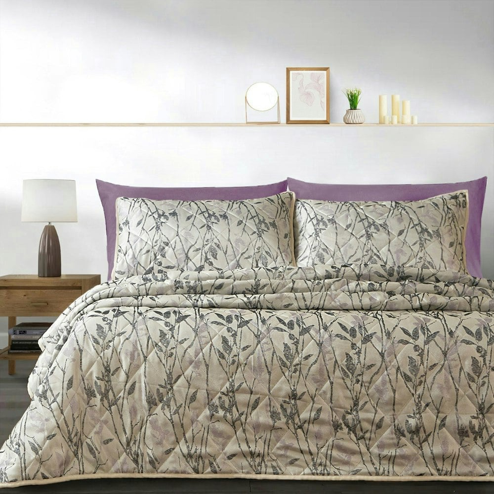 Intimates Wilder Luxury Jacquard Floral Quilted Bedspread Set