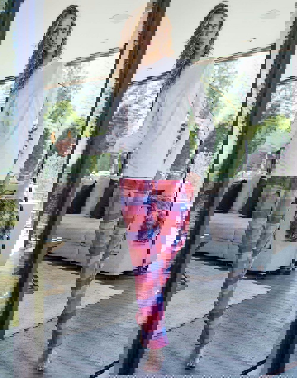 W_PJ_Trousers_Shire_Square_Coral_Hoodie_Tee_Light_Pink_1-1_v1.mp4
