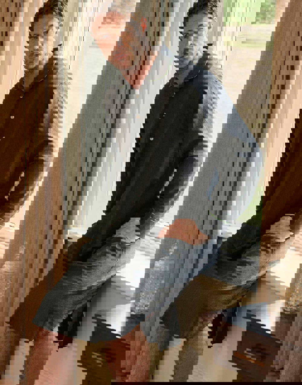 M_Nightshirt_Twill_Slate_1-1.mp4