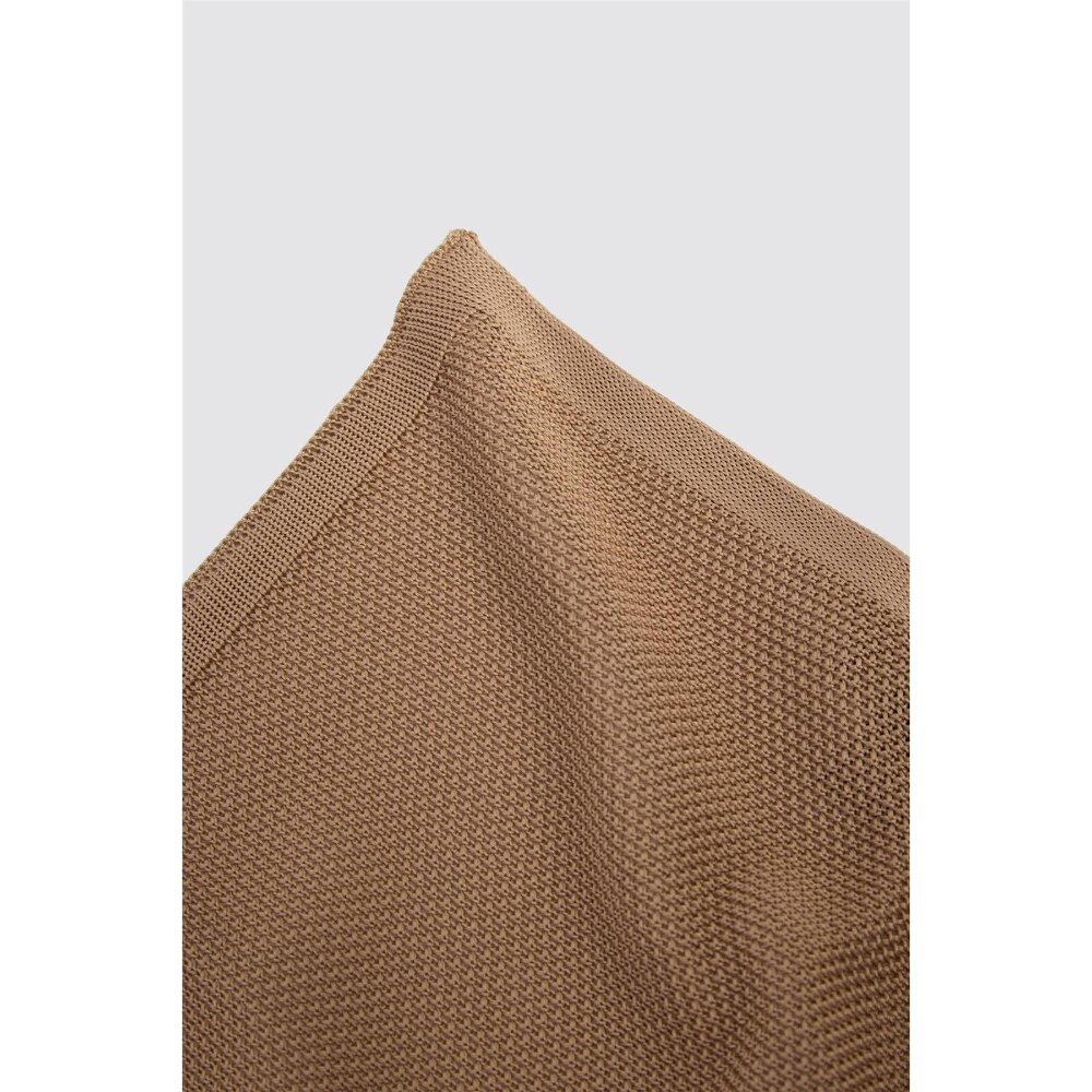 Antique Rogue Sand Knitted Pocket Square