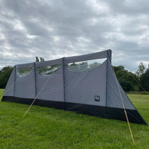 Inflatable Charcoal Windbreak