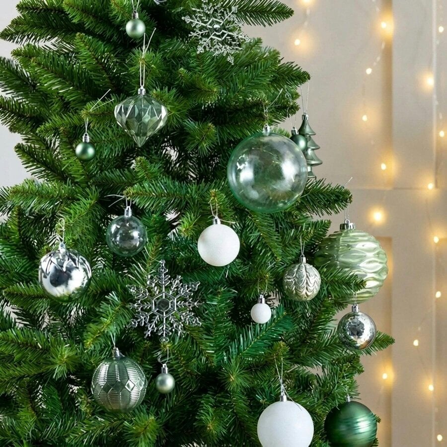 Garden Greatness Stylish Christmas Baubles 80 Pack