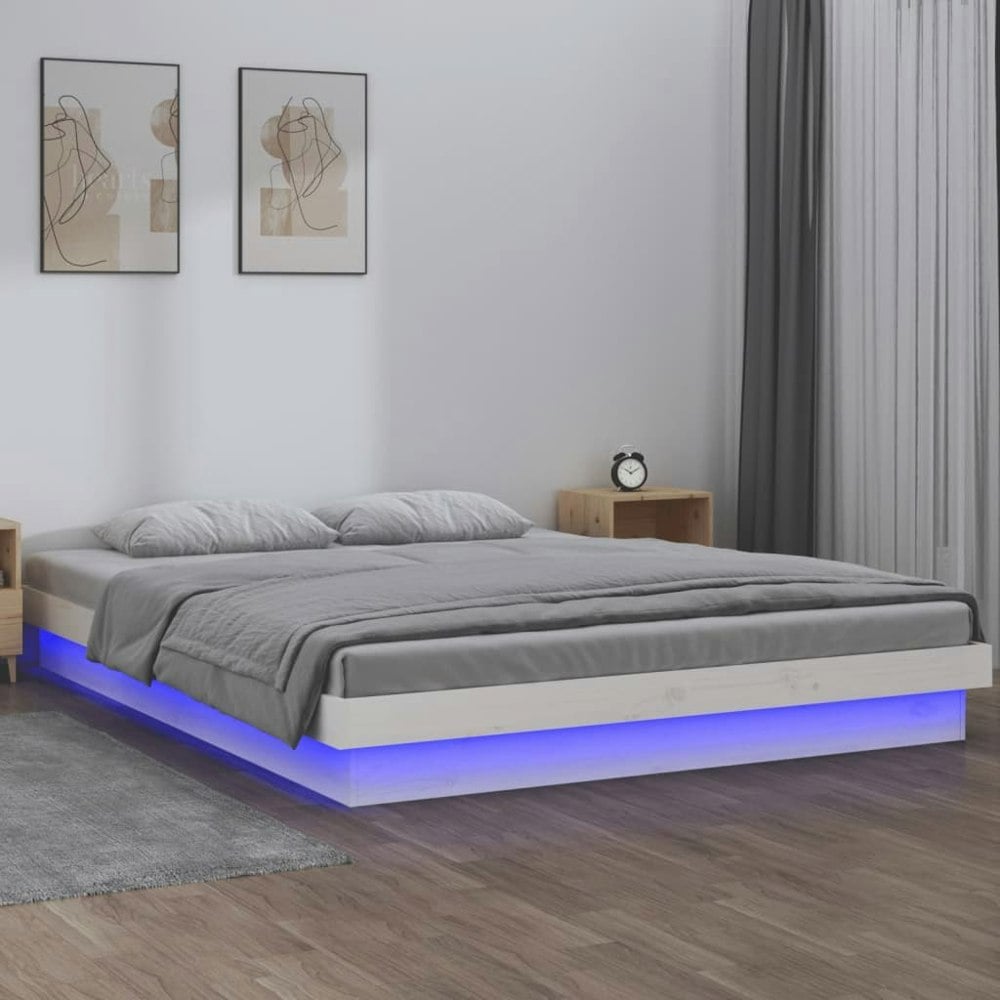 Berkfield LED Bed Frame White 135x190 cm Double Solid Wood