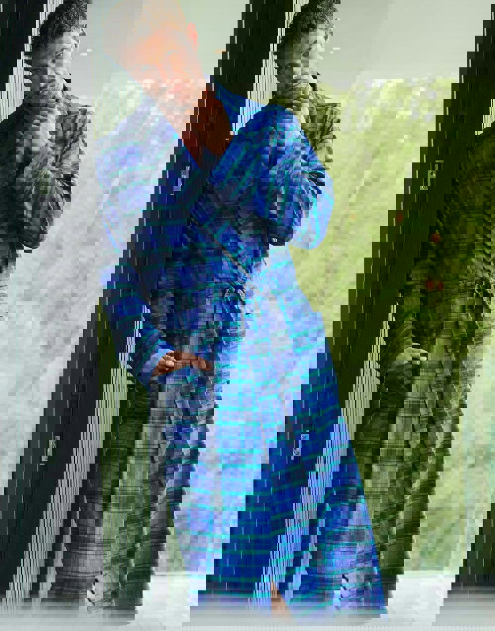 M_Dressing_Gown_Midnight_Tartan_1-1.mp4