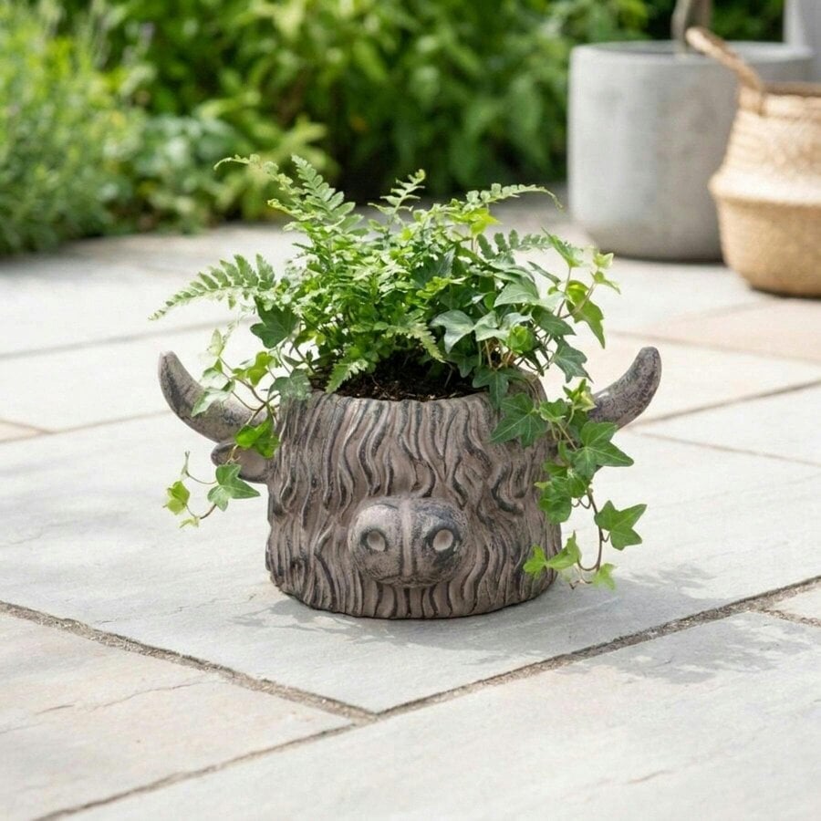 Garden Greatness Highland Cow Planter Pot