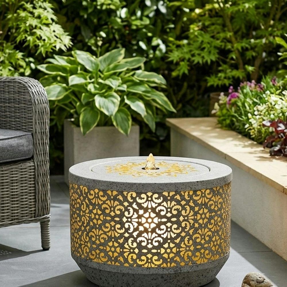 Garden Greatness Sandstone Patterned Round Water Feature